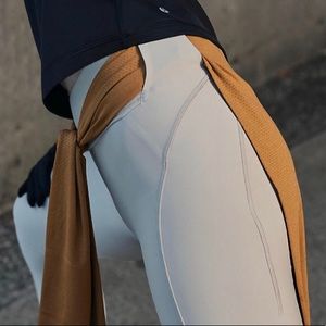 Lululemon Chase the Chill Super High-Rise Tight 0